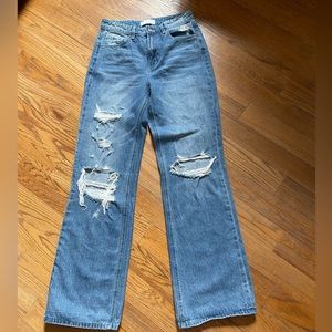 Vervet destructed jeans size 28